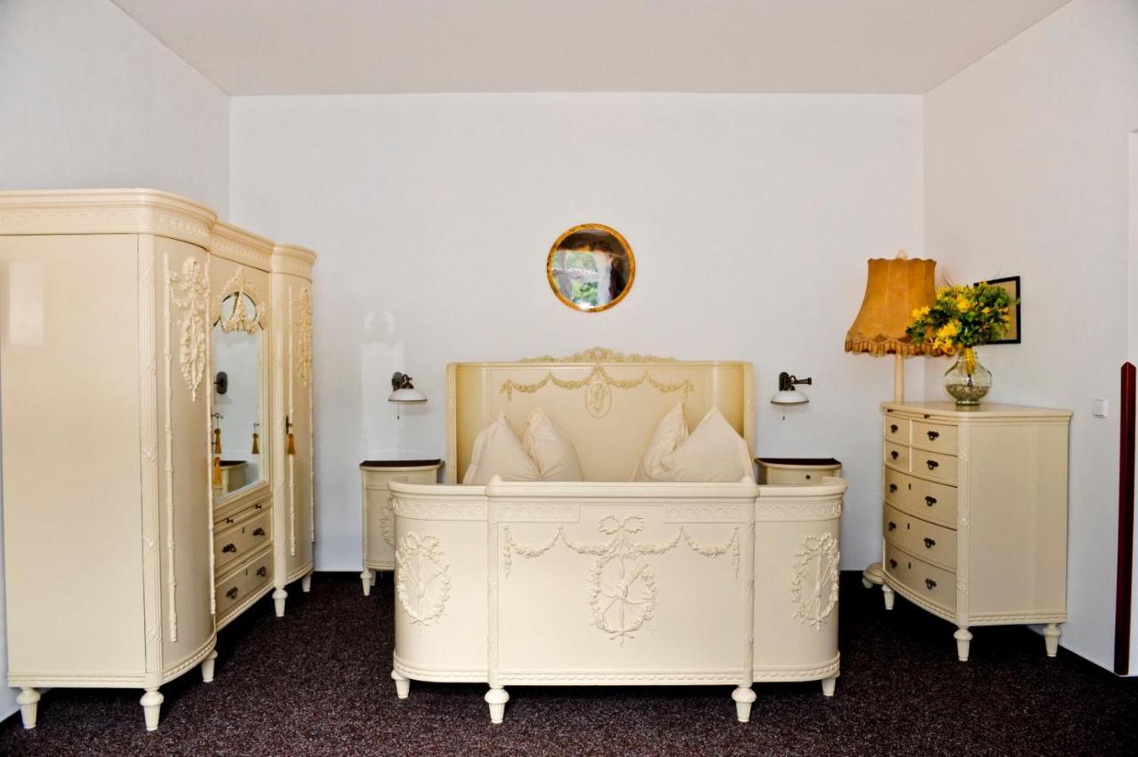 Hotel Cisar Ferdinand Loket Exterior foto