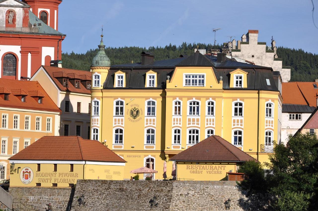 Hotel Cisar Ferdinand Loket Exterior foto