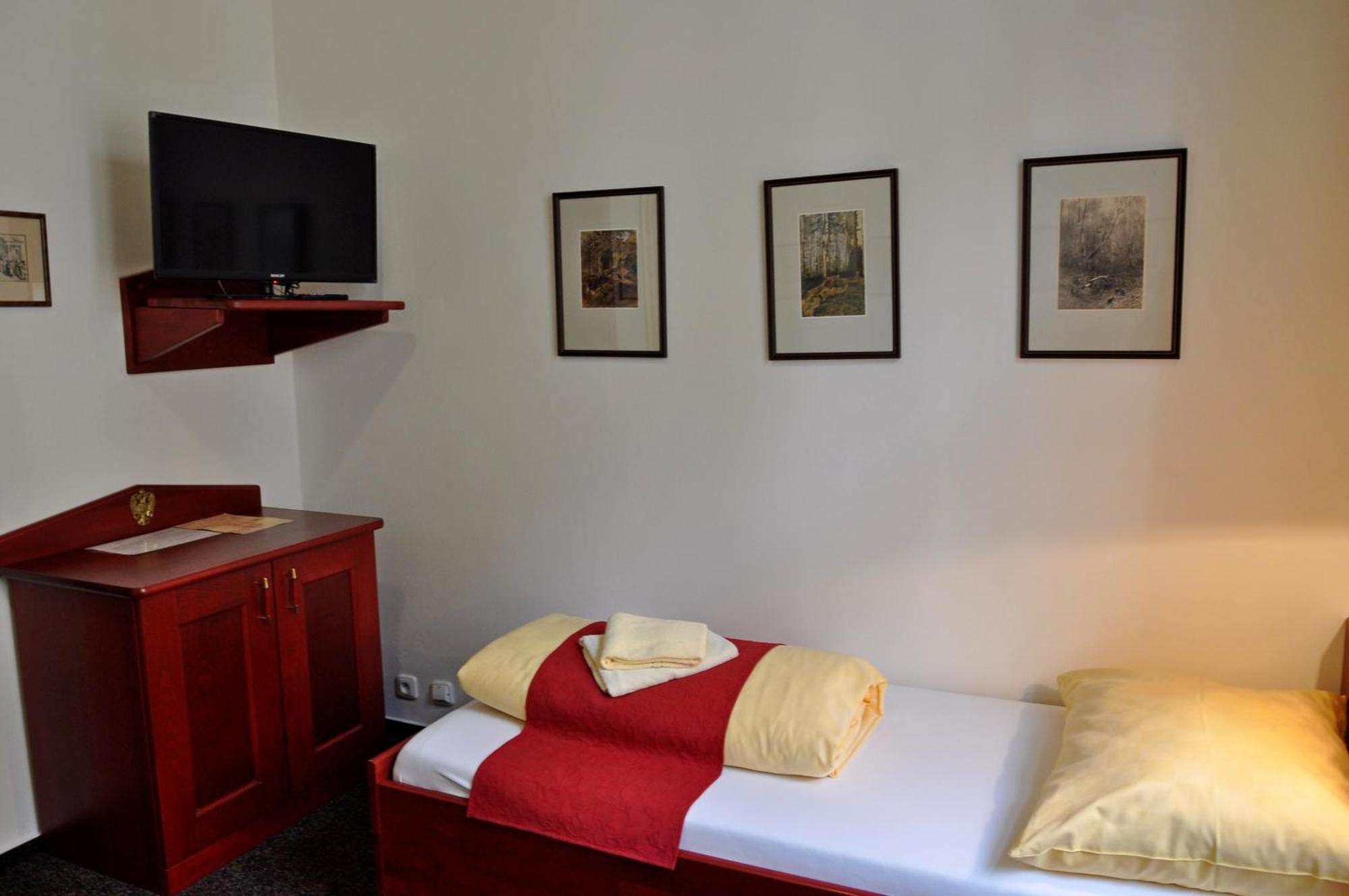 Hotel Cisar Ferdinand Loket Cameră foto